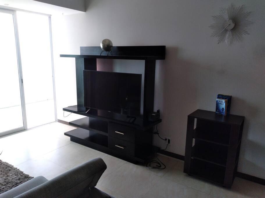 Beautiful 3 Bedroom, Fully Furnished, On The Beach Mazatlán Exterior foto